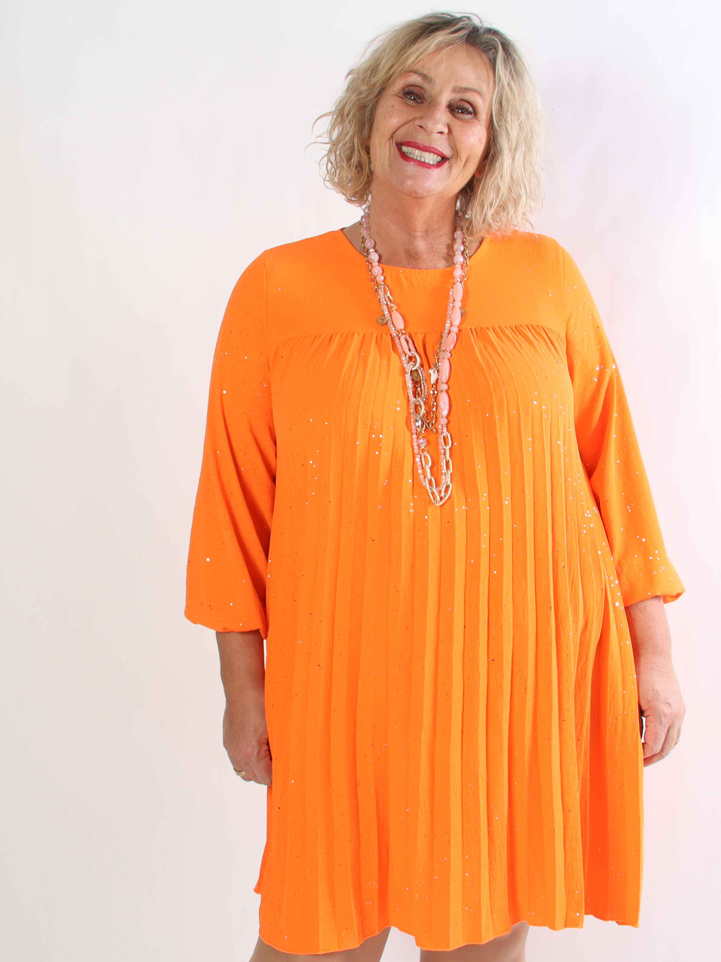 Nancy Glitter Short L/S - Plisseret plus size kjole med lommer og glimmer